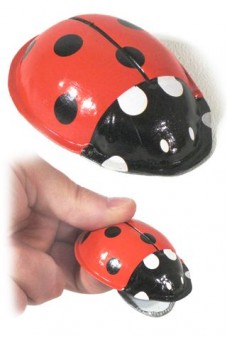 Laci Ladybug Tin Clicker