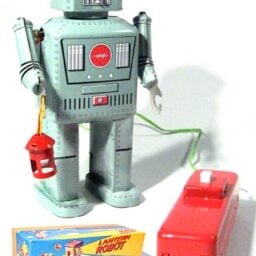 tta315-lantern-robot__46734