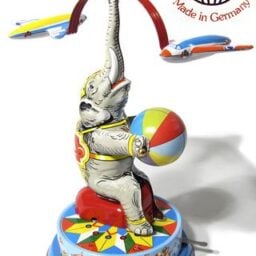 tta619-elephant-aviators-germany__77100