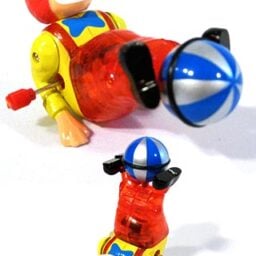tta1142_charley_spinning_clown_new__51843