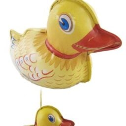 tta2635_yellow_ducky_tin_ornament__96985