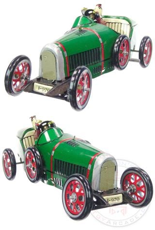 tta3607_christmas_bugatti_paya_03__45689