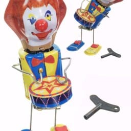 TTA4115-Clown-Drummer-01