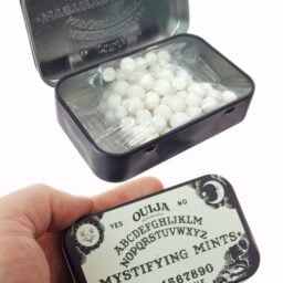 TTA4823-Ouija-Candy-02