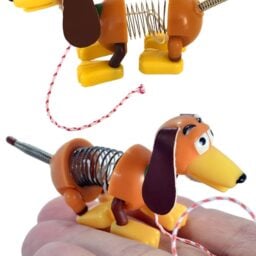 TTA5915-Worlds-Smallest-Slinky-Dog-02