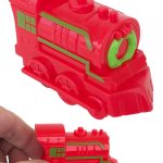TTA5917-Red-Christmas-Train-Pull-Back-01