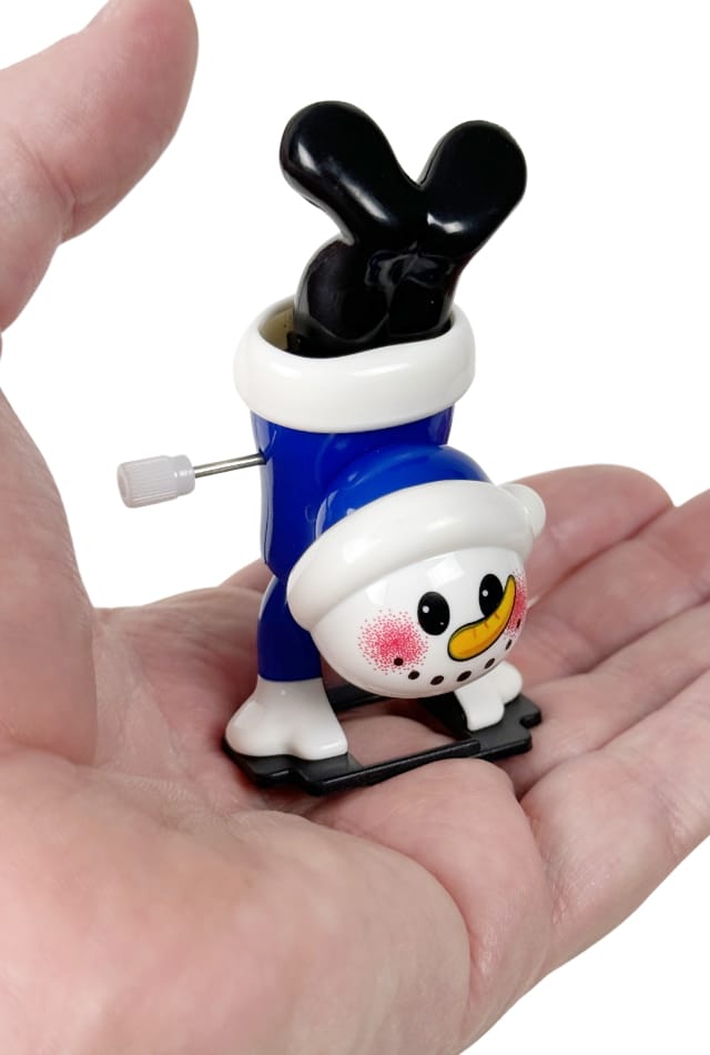 TTA6087-Snowman-Handstand-Windup-02